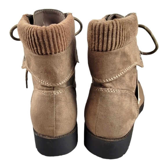 JC Penny St John's Bay Women's Yosemite Block Heel Lace Up Boots - Picture 10 of 14